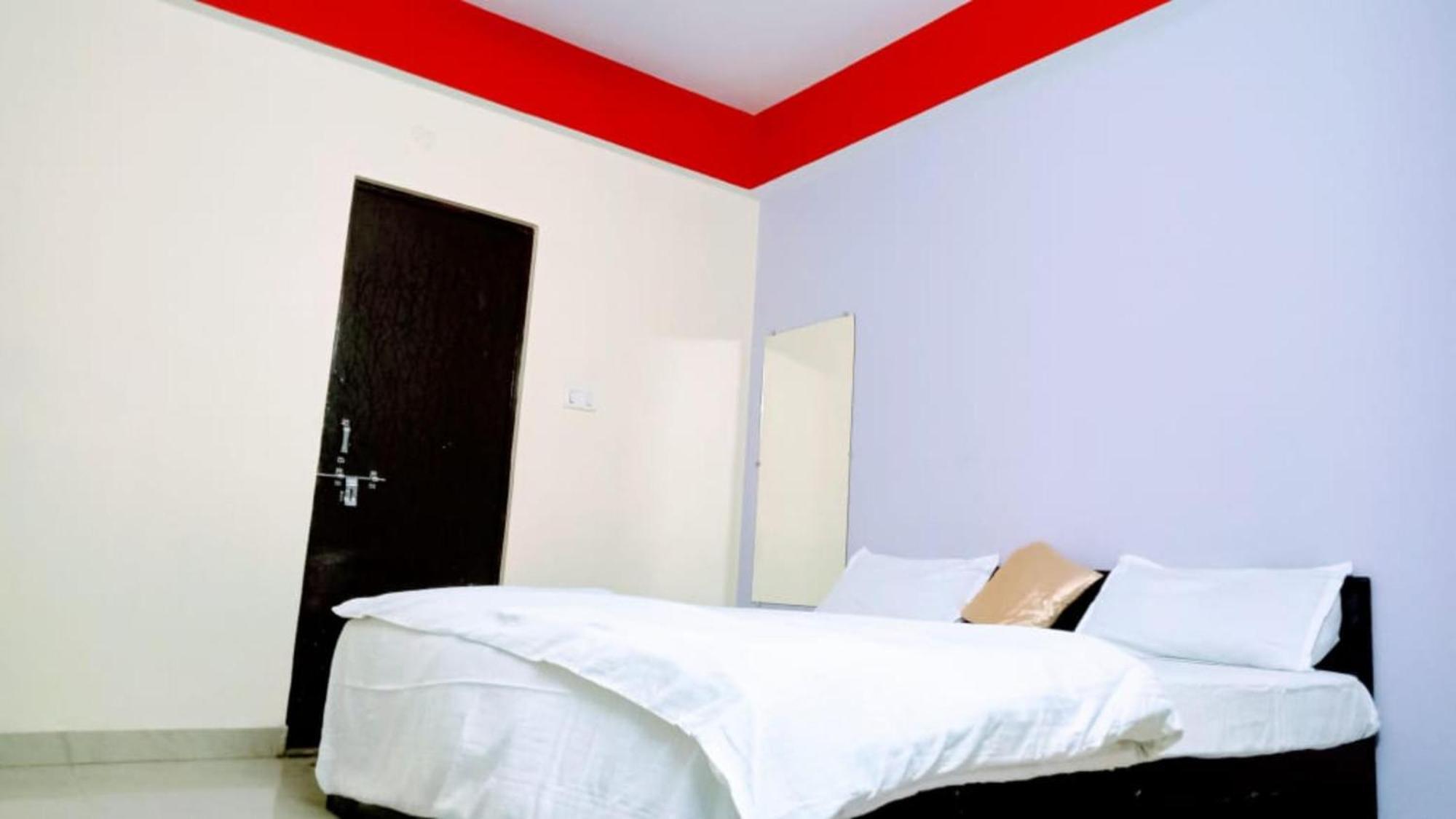 Goroomgo The Shivay Guest House Inn Варанаси Экстерьер фото